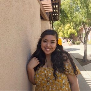 Meet your Posher, Stefanie